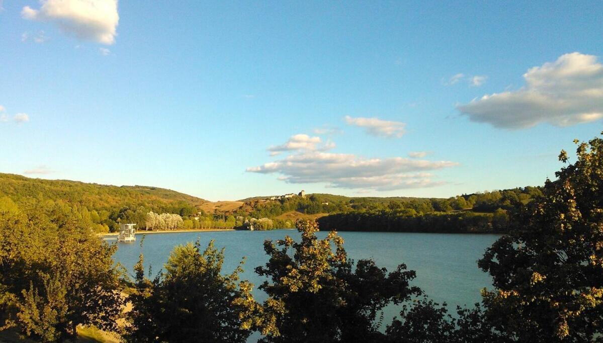 Maison De Vacances A Lissac-Sur-Couze Exteriör bild