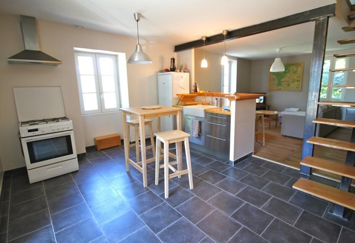 Maison De Vacances A Lissac-Sur-Couze Exteriör bild